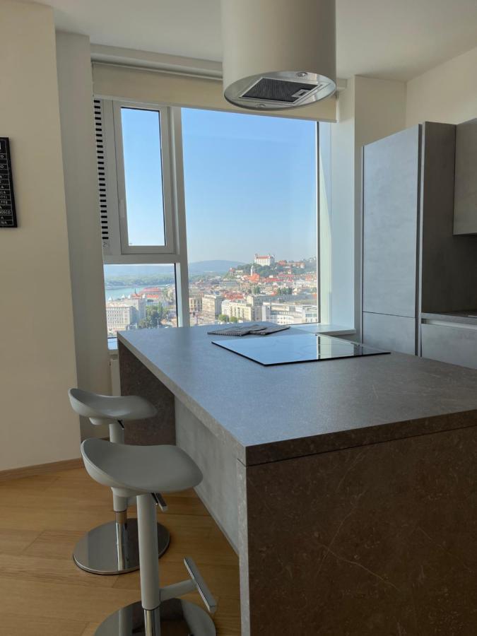 Sag Panorama Apartment 3 Rooms 19Th Floor Great View Free Parking 브라티슬라바 외부 사진